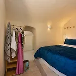 Amphora Aelia Gem - Akrotiri Seaview Getaway