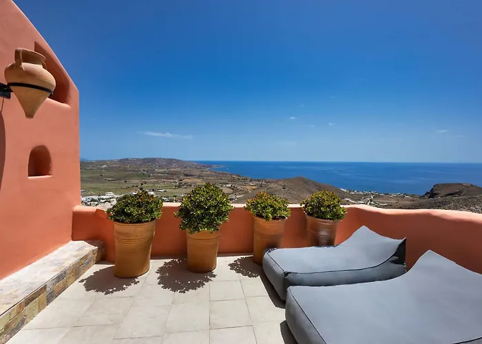 Amphora Aelia Gem - Akrotiri Seaview Getaway